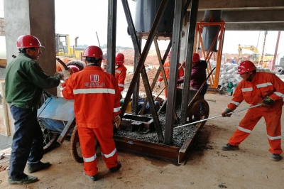 誰是新時代最可愛的人？——向不畏嚴寒、浴血奮戰(zhàn)在一線的遂川堅基人致敬！