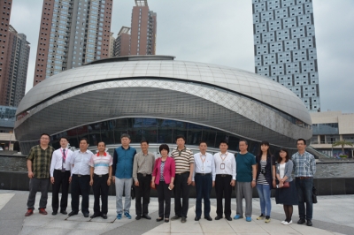 石家莊市新華區(qū)考察團(tuán)參觀越王廣場(chǎng)