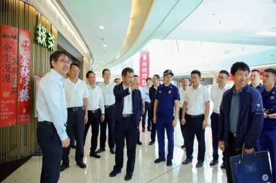 廣東省應急管理廳黨委書記、廳長王再華一行蒞臨河源市商業(yè)中心調(diào)研安全生產(chǎn)工作